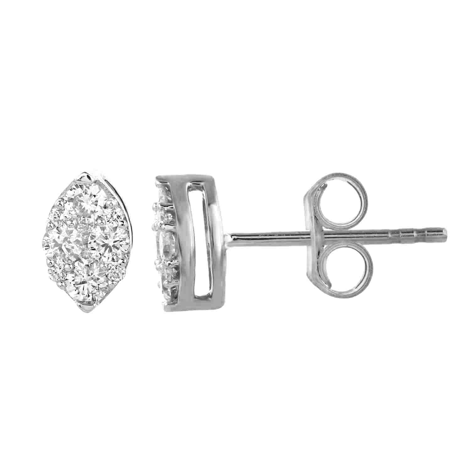 Petite ovalformet diamantørestikker i 18 kt guld eller hvidguld og 0.33 ct hvide diamanter